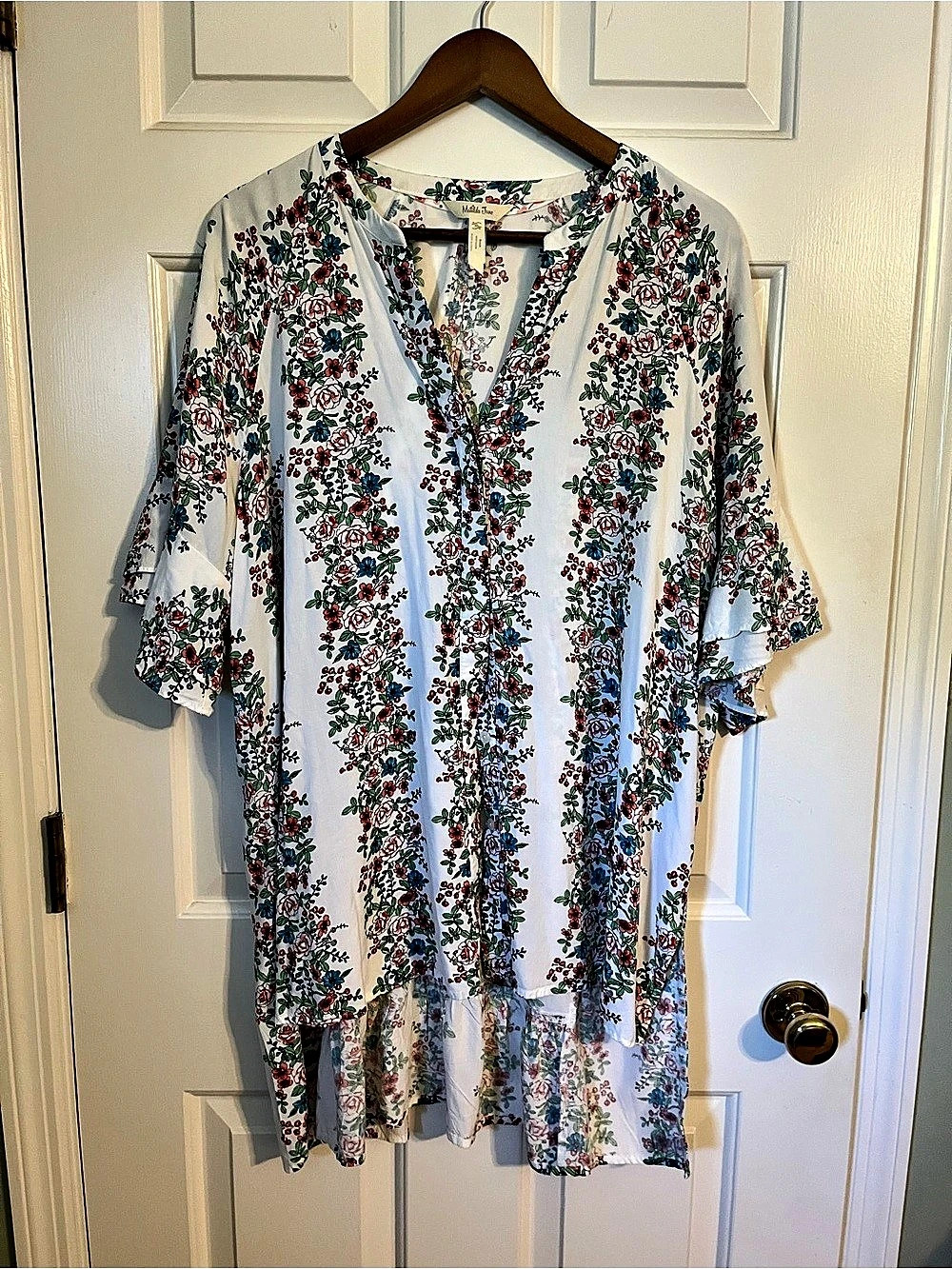 Matilda Jane Floral Blouse in White & Red Size XL Like New